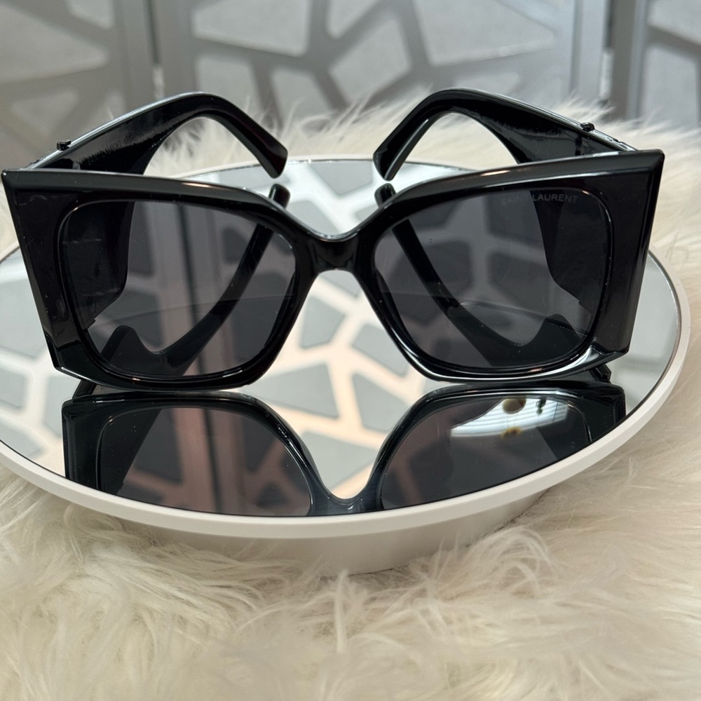New Arrivals! Lux Fashion Black Designer Sunglasses
